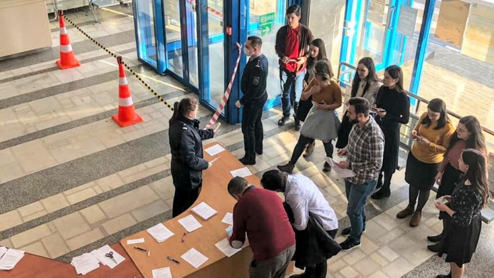 Din 5 octombrie, fișele epidemiologice vor fi completate în format electronic